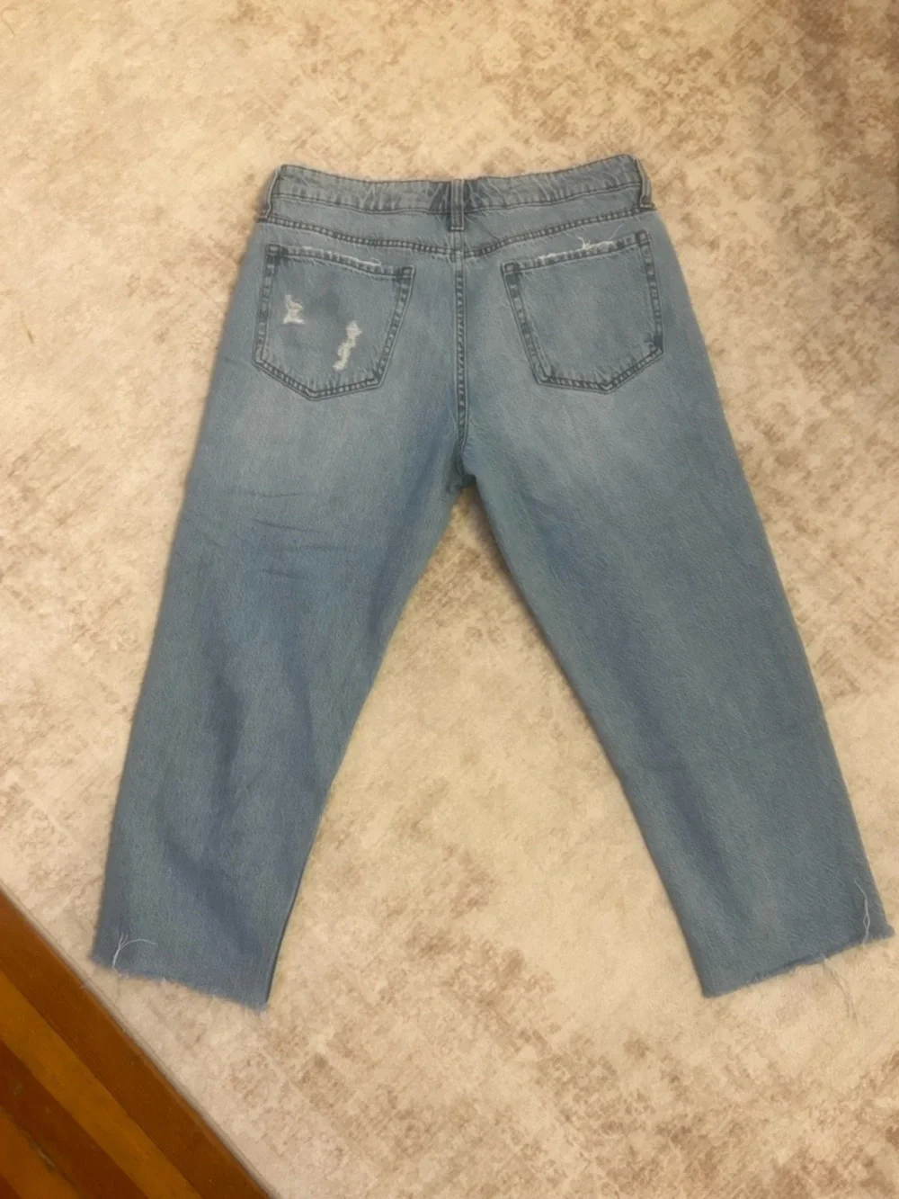 Aeropostale Light Blue Low Rise Baggy Crop Jeans - Picture 2 of 7